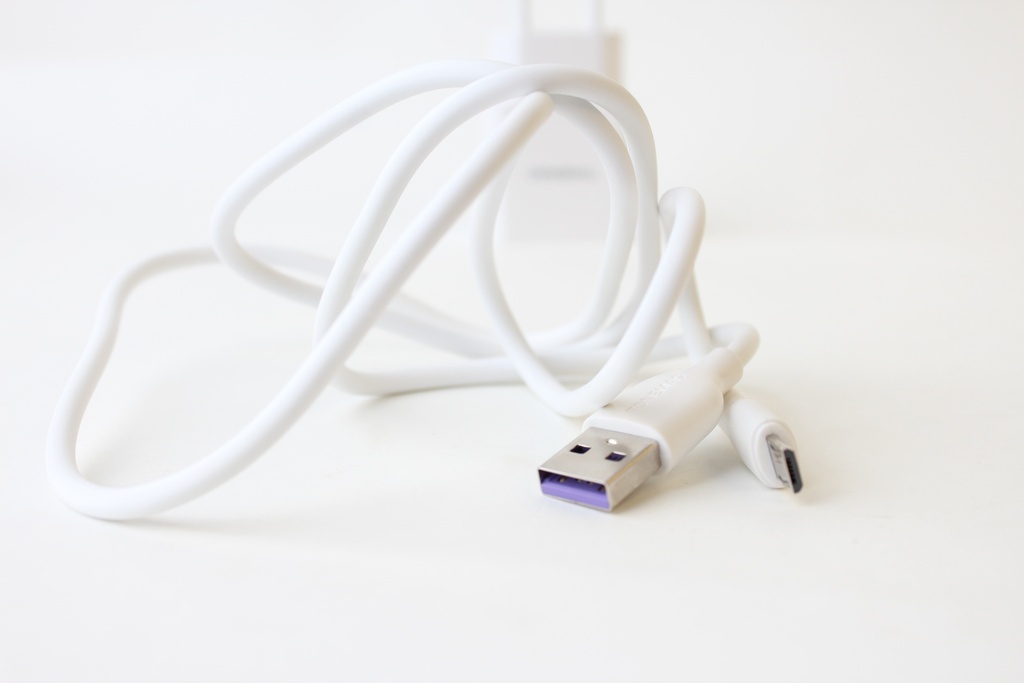 TONEMAC SMART 2.1A FAST CHARGER IC21شاحن مايكرو