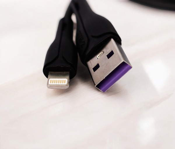 Z.PLUS Z5 كابل أيفون 2 أمبير